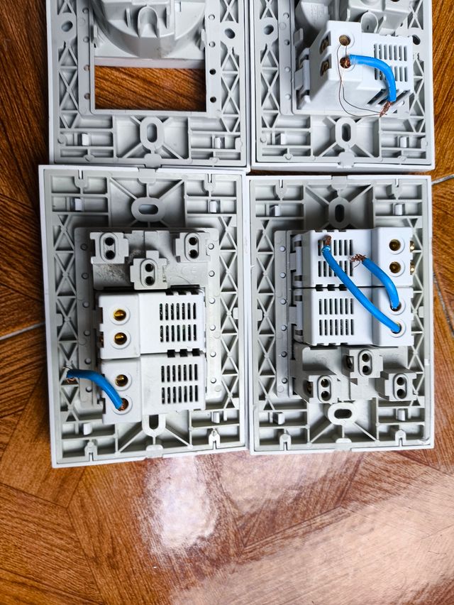 Enchufes dobles cuadruplles USB