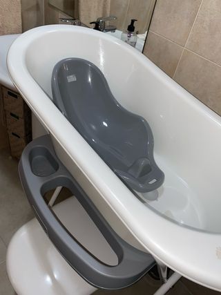 Bañera bebé con soporte y tubo