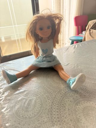 Muñeca Nancy con vestido azul