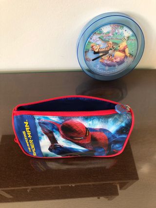 Lote Neceser Spiderman y Reloj Infantil  Winnie P