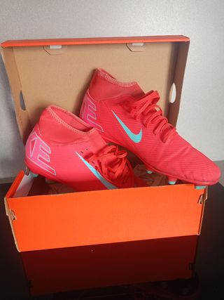 Botas de fútbol Nike mercurial talla 42