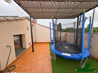 Pérgola Beige y negro