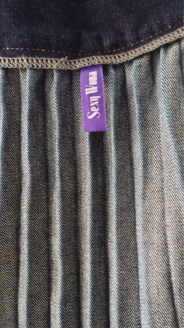 Falda vaquera plisada