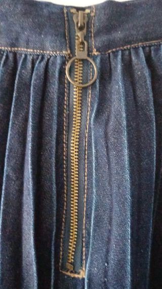 Falda vaquera plisada