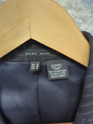 Traje Zara rayas para altura de 185cm y peso 82kg