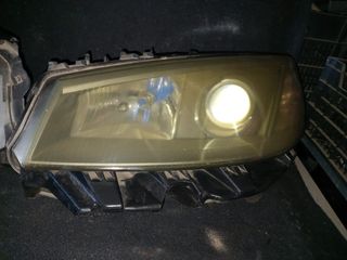 Faros Xenon Renault Megane II Sport