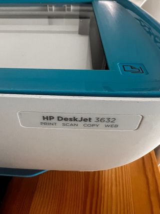 Impresora HP Azul y Blanca