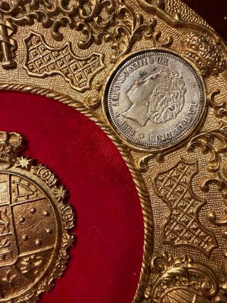 Platos Numismáticos Heráldico Bronce Plata