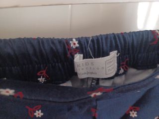 Falda pantalón niña azul marino con flores