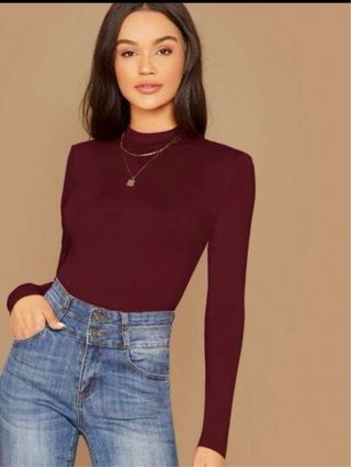 Camiseta granate cuello subido manga larga