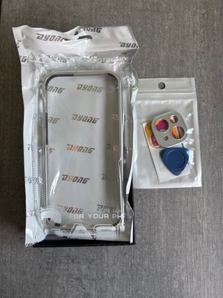 Funda iPhone 15 (bordes y cámara)