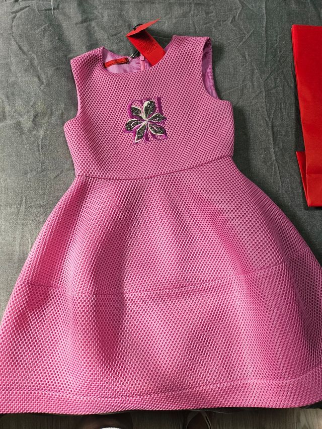 Vestito rosa da bambina Carolina Herrera taglia 8.