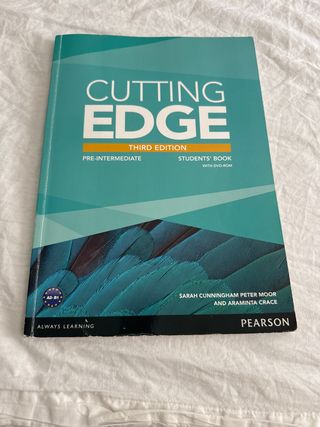CUTTING EDGE 3RD EDITION PRE-INTERMEDIATE STUDE...