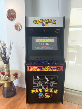 Recreativa ARCADE XL 24’ PAC-MAN (En Stock)
