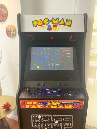 Recreativa ARCADE XL 24’ PAC-MAN