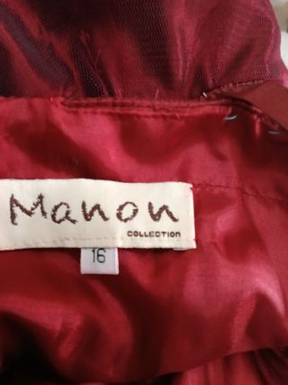 Vestido de fiesta rojo y multicolor