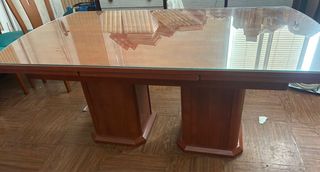 Mesa extensible y 6 sillas