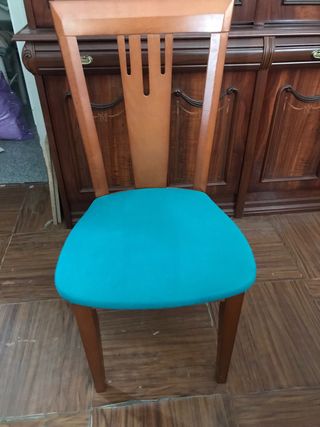 Mesa extensible y 6 sillas