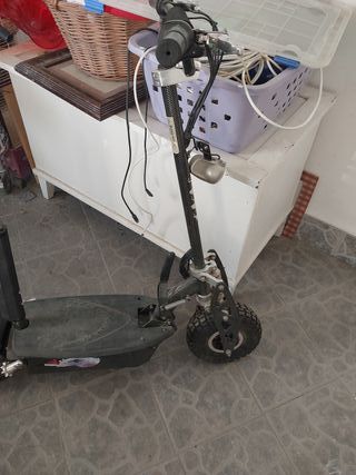 Escúter eléctrico de batería