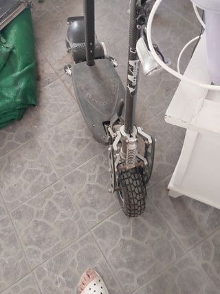 Escúter eléctrico de batería
