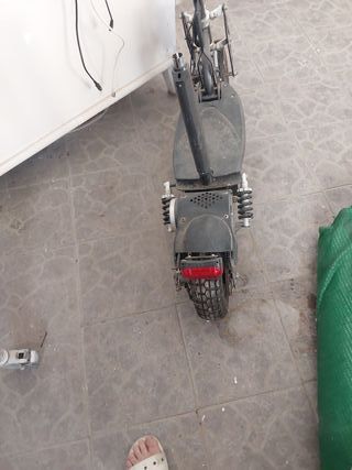 Escúter eléctrico de batería