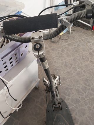 Escúter eléctrico de batería