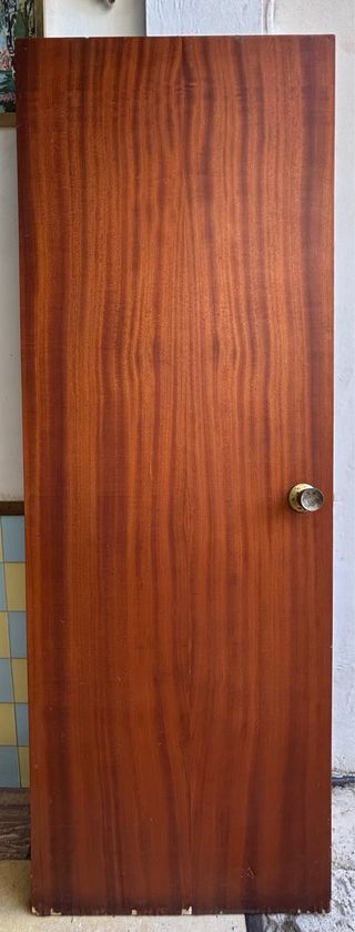 Puertas de madera con y sin cristal