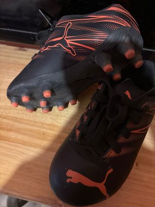 Botas de fútbol Puma para niño Talla 24