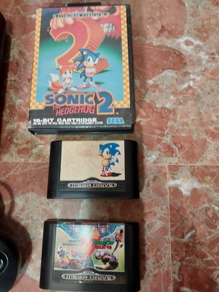 SEGA Mega Drive II + 5 Juegos + 2 Mandos