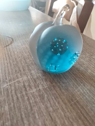 Decorazione mela in vetro blu
