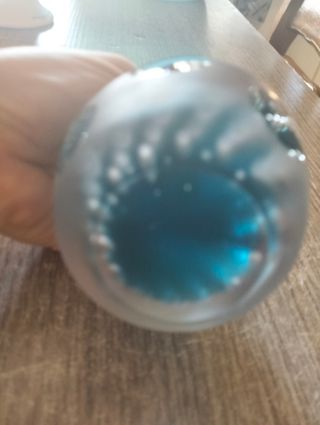 Decorazione mela in vetro blu