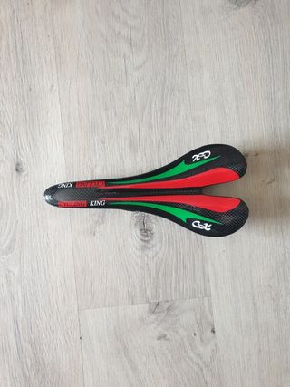 Sillín de Bicicleta Carbono GK Cycling King