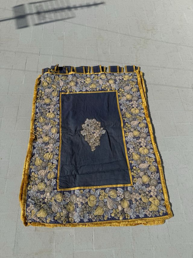 Pareja de reposteros con motivos de corpus