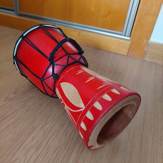 Djembe tambor semi nuevo