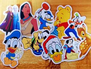 Figura Arale del doctor slump 12cm y 20 pegatinas