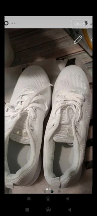 Scarpe da ginnastica bianche