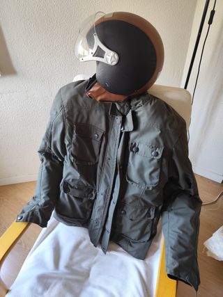 Lote ChaquetaLEM TallaXL.Casco abierto piel TallaM