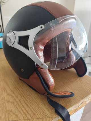 Lote ChaquetaLEM TallaXL.Casco abierto piel TallaM