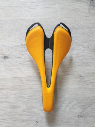 Sillín Ciclismo acorchado carbono