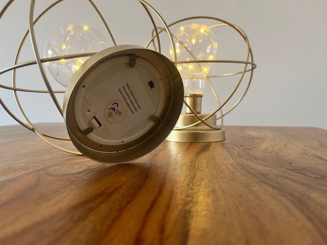 Lámparas de Mesa Doradas con Luces LED