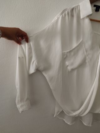 Blusa blanca fluida