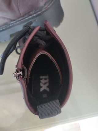 Botas de cuero burdeos