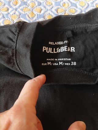 Camiseta Pull&Bear Negra