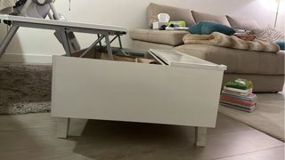 Mesa de centro elevable para salón