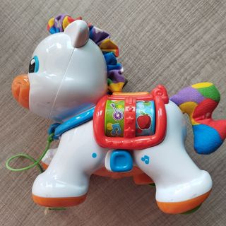 Caballo de arrastre Clementoni funciona perfectame