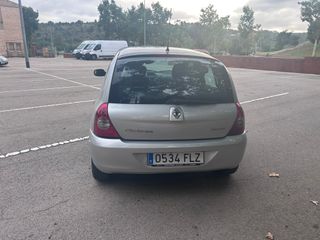 Renault Clio 2007 dci 70cv etiqueta b