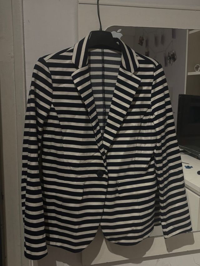 Blazer Rayas Blanco y Negro