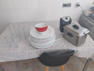 Freidora, Platos y Vasos