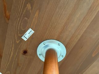 Mesa redonda baja de madera Ikea