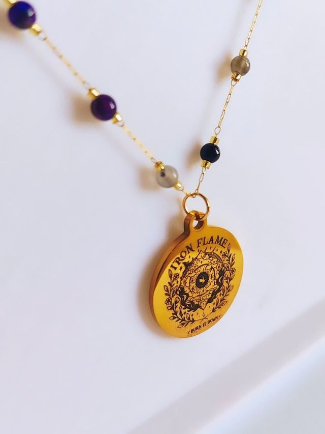 Collar Fourth Wing Alas de Hierro Alas de Ónix